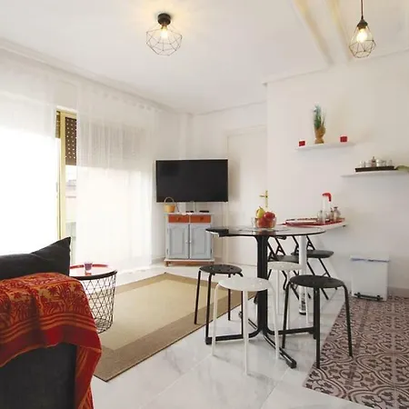 Apartment Centro De Torrevieja, Cerca De Todos Los Servicios Y Del Mar. Alicante Torrevieja