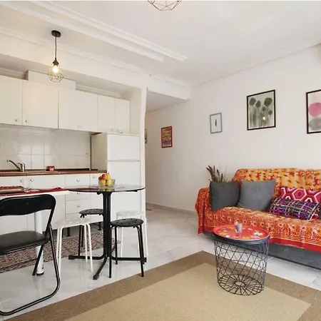 Centro De Torrevieja, Cerca De Todos Los Servicios Y Del Mar. Alicante Apartamento *